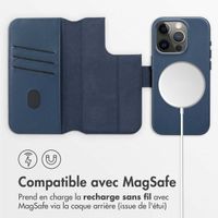 Accezz Étui de téléphone portefeuille en cuir 2-en-1 avec MagSafe iPhone 15 Pro - Nightfall Blue