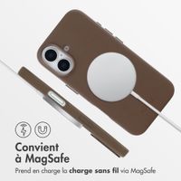Accezz Coque arrière en cuir avec MagSafe Apple iPhone 16 - Marron café