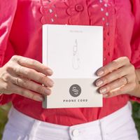 Selencia Cordon de téléphone avec petit sac - Beige