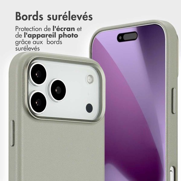 Accezz Étui de télephone portefeuille en cuir 2-en-1 avec MagSafe Apple iPhone 17 Pro Max - Light Grey