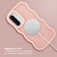 Selencia Coque arrière Wavy avec MagSafe Samsung Galaxy A36 / A56 - Soft Pink
