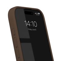 iDeal of Sweden Coque en silicone avec MagSafe Apple iPhone 16 Pro - Mocha Mousse