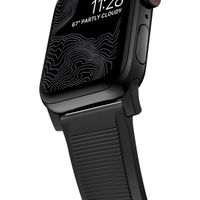 Nomad Bracelet robuste FKM Apple Watch Series 1 t/m 11 / SE / Ultra (44/45/46/49 mm) - Noir / Noir