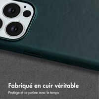 Accezz Coque MagSafe en cuir vintage Apple iPhone 13 Pro - Smokey Green