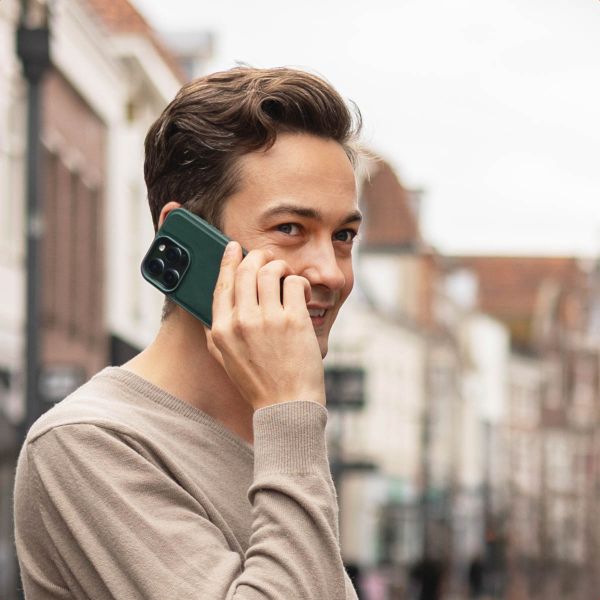 Selencia Étui portefeuille amovible Olyn avec MagSafe Samsung Galaxy S23 - Vert