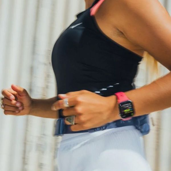 Nomad Bracelet Tempo en silicone Apple Watch Series 1 - 11 / SE / Ultra (44/45/46/49 mm) - Wide fit - Coral