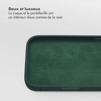 Selencia Étui portefeuille amovible Olyn avec MagSafe Apple iPhone 17 - Vert