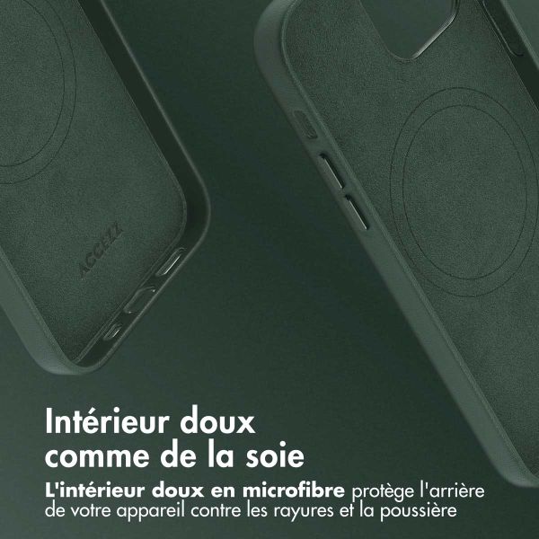 Accezz Coque arrière en cuir avec MagSafe Apple iPhone 12 (Pro) - Cedar Green