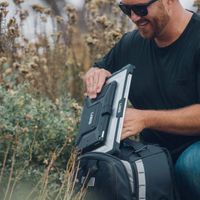 UAG Coque tablette Metropolis Apple iPad 9 (2021) 10.2 pouces / iPad 8 (2020) 10.2 pouces / iPad 7 (2019) 10.2 pouces - Noir