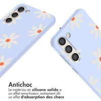 imoshion Coque design en silicone avec cordon Samsung Galaxy S23 - Lila Flower Distance