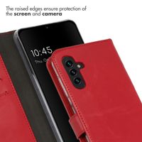 Selencia Étui de téléphone portefeuille en cuir véritable Samsung Galaxy A13 (5G) / A04s - Rouge