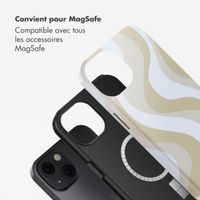 Selencia Coque arrière Vivid avec MagSafe Apple iPhone 13 - Desert Waves Beige