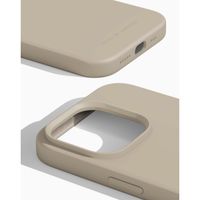 iDeal of Sweden Coque Silicone Apple iPhone 14 Pro - Beige