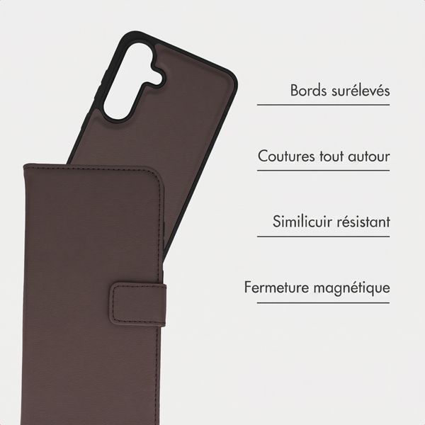 imoshion Étui portefeuille luxe 2-en-1 amovible Samsung Galaxy S25 - Marron