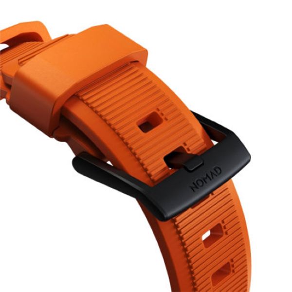 Nomad Bracelet robuste FKM Apple Watch Series 1 á 10 / SE / Ultra (2) (44/45/46/49 mm) - Noir/Orange