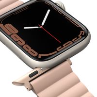 Uniq Bracelet Revix réversible Apple Watch Series 1 t/m 9 / SE (38/40/41 mm) | Series 10 / 11 (42 mm) - Blush Pink / Beige
