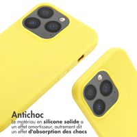 imoshion ﻿Coque en silicone avec cordon Apple iPhone 13 Pro - Jaune