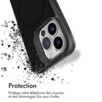 imoshion Rugged Hybrid Carbon Case avec MagSafe iPhone 13 Pro - Noir