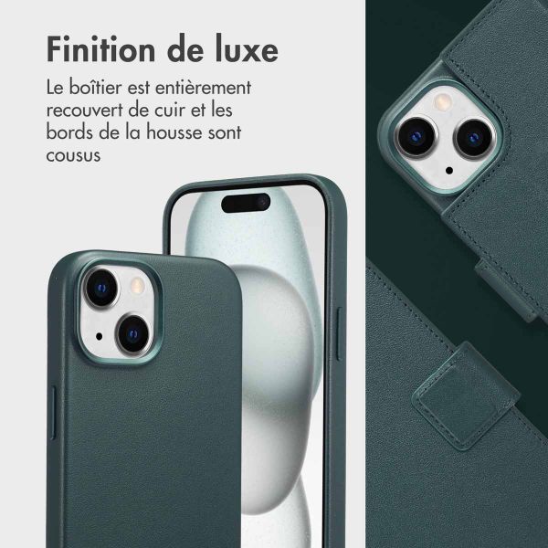 Accezz Étui de téléphone portefeuille en cuir 2-en-1 avec MagSafe Apple iPhone 15 - Cedar Green