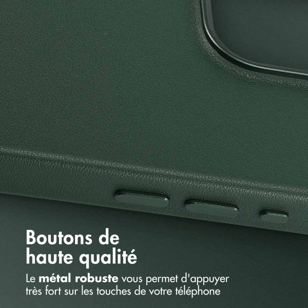 Accezz Coque arrière en cuir avec MagSafe iPhone 15 Pro Max - Cedar Green