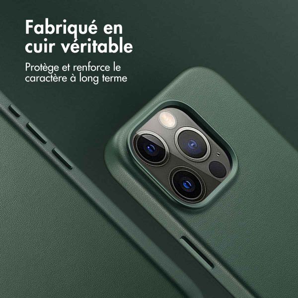 Accezz Coque arrière en cuir avec MagSafe Apple iPhone 15 Pro - Cedar Green