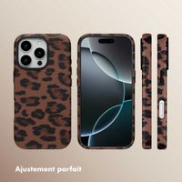 Selencia Coque Sabi imprimé panthère avec MagSafe Apple iPhone 16 Pro - Mocha Brown