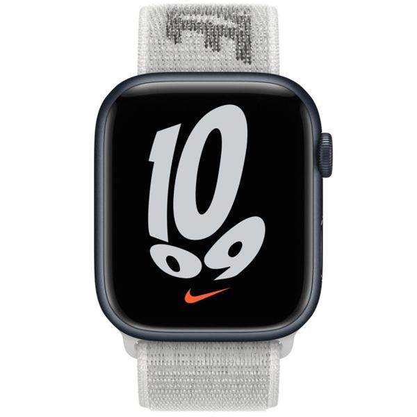 Apple Bracelet Nike Sport Loop Apple Watch Series 1 t/m 9 / SE (38/40/41 mm) | Series 10 / 11 (42 mm) - Black And White