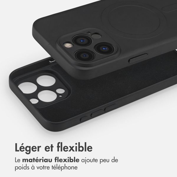 imoshion Coque Couleur avec MagSafe Apple iPhone 15 Pro Max - Noir