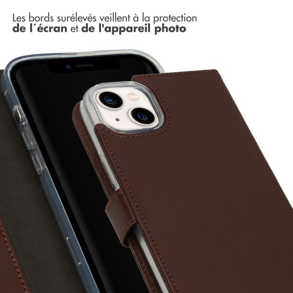 Selencia Étui de téléphone portefeuille en cuir véritable iPhone 14 Plus - Brun