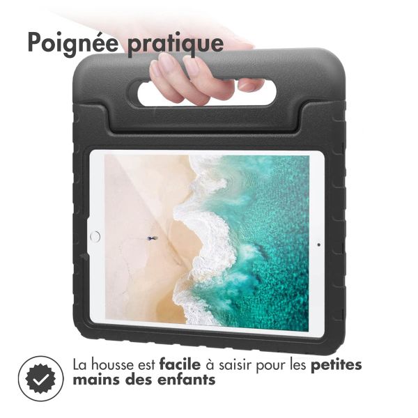 imoshion Coque kidsproof avec poignée iPad 9 (2021) 10.2 pouces / iPad 8 (2020) 10.2 pouces / iPad 7 (2019) 10.2 pouces - Noir