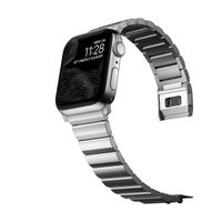 Nomad Bracelet à maillons magnétiques en acier Apple Watch Series 1 á 10 / SE / Ultra (2) (44/45/46/49 mm) - Argent