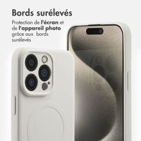 imoshion Coque Couleur avec MagSafe Apple iPhone 15 Pro Max - Beige