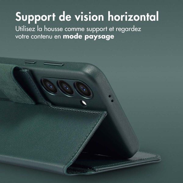 Accezz Étui de télephone portefeuille en cuir 2-en-1 avec MagSafe Samsung Galaxy S23 FE - Cedar Green