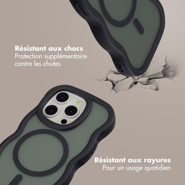 Selencia Coque arrière Wavy avec MagSafe Apple iPhone 15 Pro - Noir