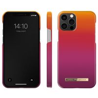 iDeal of Sweden Coque Fashion Apple iPhone 12 (Pro) - Vibrant Ombre