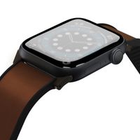 Uniq Bracelet Straden étanche en cuir Apple Watch Series 1 t/m 11 / SE / Ultra (44/45/46/49 mm) - Toffee