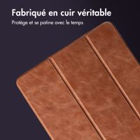 Accezz Coque tablette trifold en cuir Apple iPad Pro 11 (2025) M5 / (2024) M4 - Cognac