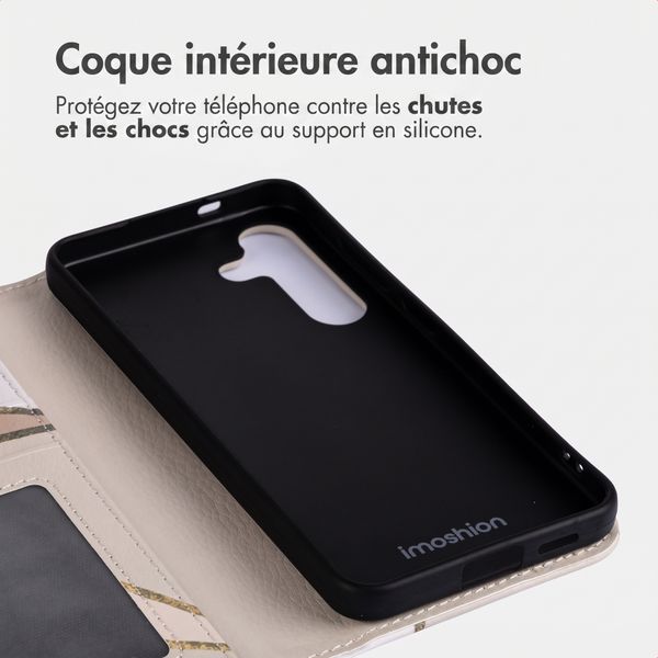 imoshion Étui de télephone portefeuille Design Samsung Galaxy S24 - Beige Graphic