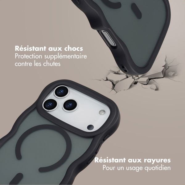 Selencia Coque arrière Wavy avec MagSafe Apple iPhone 17 Pro Max - Noir