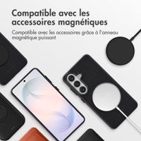 Accezz Coque arrière en cuir avec MagSafe Samsung Galaxy S26 - Onyx Black