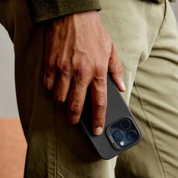 Decoded Coque en cuir MagSafe Apple iPhone 16 Pro Max - Noir