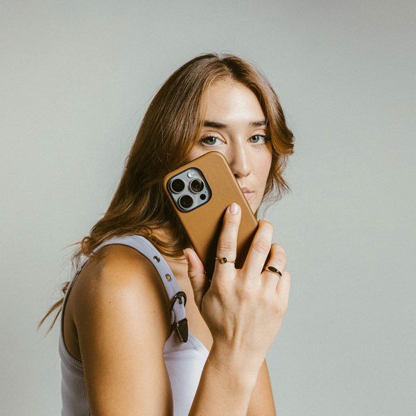 Nomad Coque Modern Leather avec MagSafe Apple iPhone 16 Pro Max - English Tan