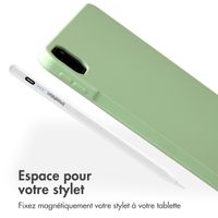 Accezz Coque Liquid Silicone avec porte-stylet Apple iPad Pro 12.9 (2022) / Pro 12.9 (2021) / Pro 12.9 (2020) - Vert clair