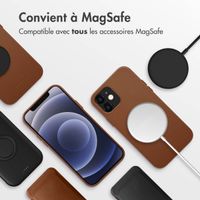 Accezz Coque arrière en cuir avec MagSafe iPhone 12 (Pro) - Sienna Brown