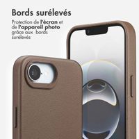Accezz Coque arrière en cuir avec MagSafe Apple iPhone 16e - Marron café