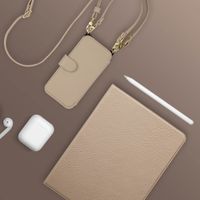 Selencia Étui Riva avec MagSafe et cordon de téléphone Apple iPhone 15 - Beige