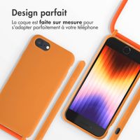 imoshion ﻿Coque en silicone avec cordon iPhone SE (2022 / 2020) / 8 / 7 - Orange