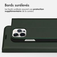 Accezz Étui de téléphone Slim Folio en cuir de qualité supérieure iPhone 12 (Pro) - Vert