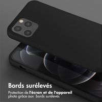 Selencia Coque silicone avec cordon amovible Apple iPhone 12 (Pro) - Noir