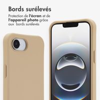 imoshion Coque arrière Color avec cordon amovible et MagSafe Apple iPhone 16e - Nude